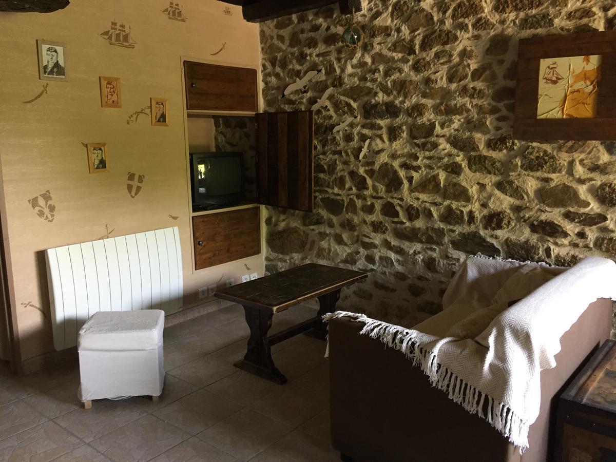 Gites Au Clos Du Lit Saint-Aaron Exterior photo