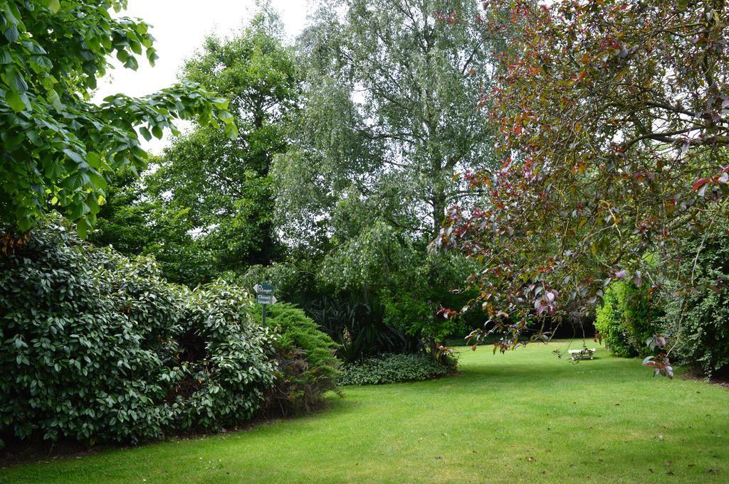 Gites Au Clos Du Lit Saint-Aaron Exterior photo